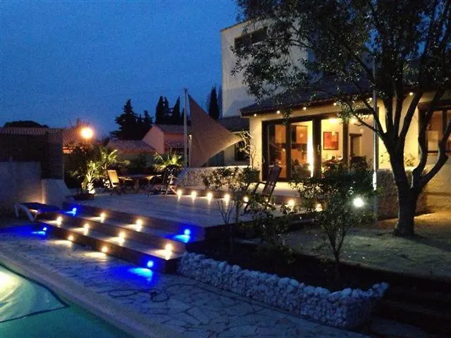 Les Pieds Dans Thau *